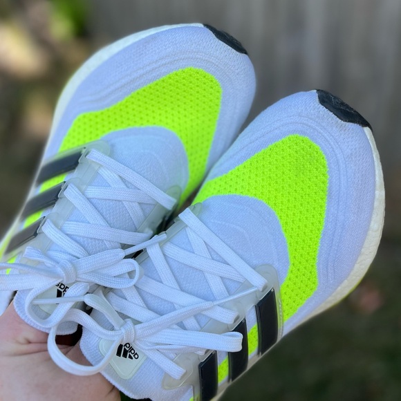 adidas Ultra Boost 21, Womens 8.5, White Solar Green - Picture 10 of 14
